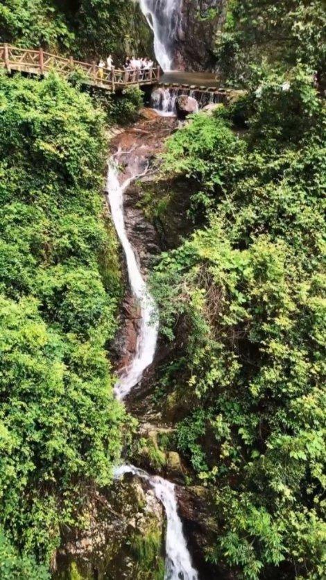 如何才能和同事相处得好呢。游戏画面